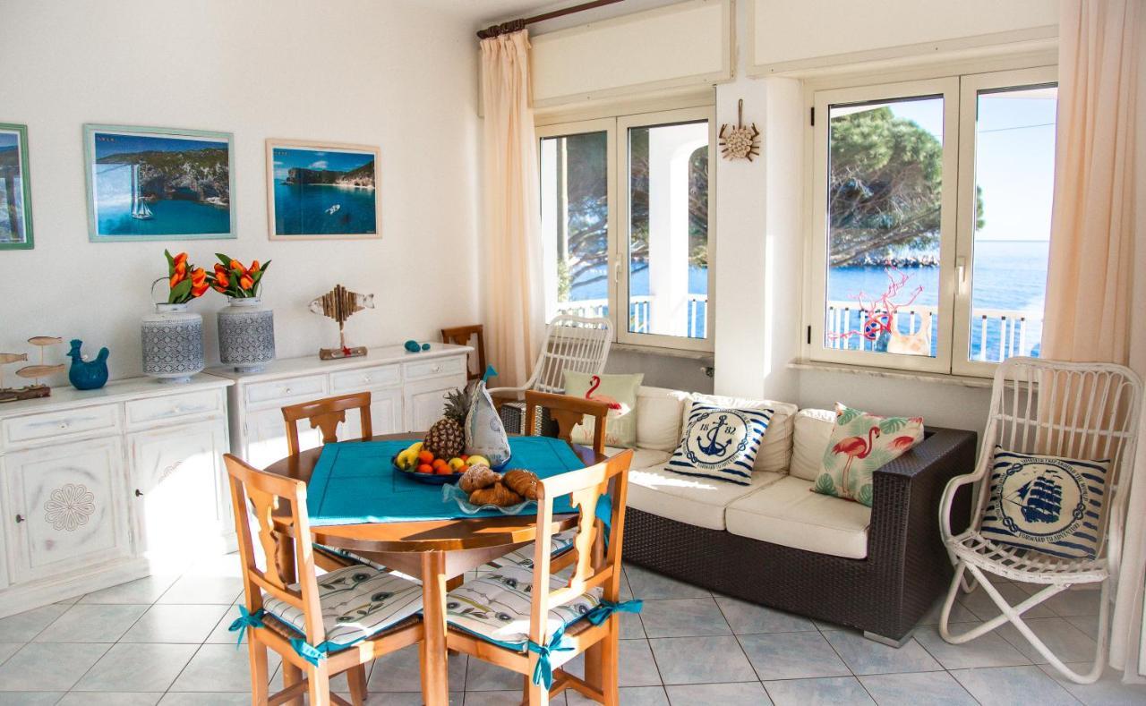 Terrazza Lungomare, E Sei In Spiaggia... 卡拉古诺内 外观 照片
